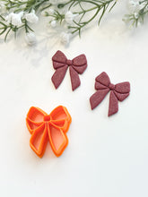 Load image into Gallery viewer, Double Bow Polymer Clay Cutter