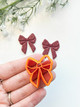 Load image into Gallery viewer, Double Bow Polymer Clay Cutter