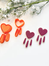 Load image into Gallery viewer, Heart Bezel Dangle Set Polymer Clay Cutters