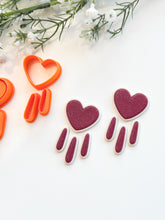 Load image into Gallery viewer, Heart Bezel Dangle Set Polymer Clay Cutters