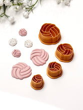 Load image into Gallery viewer, Knot Polymer Clay Cutter