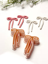 Load image into Gallery viewer, Long Bow Polymer Clay Cutter