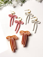 Load image into Gallery viewer, Long Bow Polymer Clay Cutter