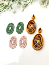 Load image into Gallery viewer, Embedded Corduroy Oval Polymer Clay Cutter