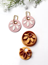 Load image into Gallery viewer, Circle Donut Embedded Polymer Clay Cutter