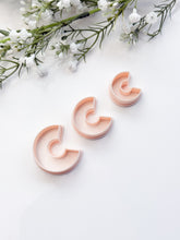 Load image into Gallery viewer, Circle Hoop Polymer Clay Cutters