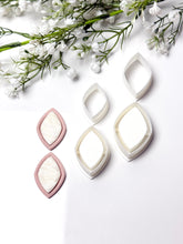 Load image into Gallery viewer, Rhombus Embedded Polymer Clay Cutter