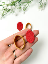 Load image into Gallery viewer, Elegant Frame Polymer Clay Cutter