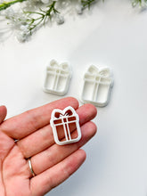 Load image into Gallery viewer, Christmas Gift Detailed Polymer Clay Cutter