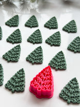 Load image into Gallery viewer, Christmas Tree Folk Art Polymer Clay Cutter PCC1914