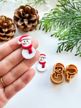 Load image into Gallery viewer, Snowman Detailed Polymer Clay Cutter Set