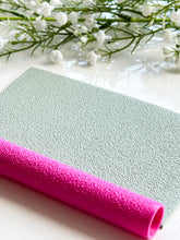 Load image into Gallery viewer, Sanding Texture Roller