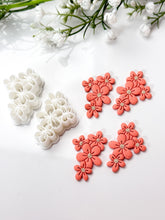 Load image into Gallery viewer, Floral Cluster Polymer Clay Cutter PCC1817