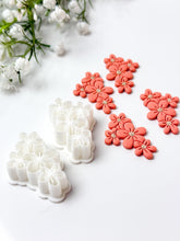 Load image into Gallery viewer, Floral Cluster Polymer Clay Cutter PCC1817