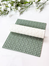 Load image into Gallery viewer, Knitted Leaves Texture Roller