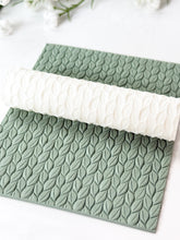 Load image into Gallery viewer, Knitted Leaves Texture Roller