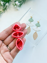 Load image into Gallery viewer, Diamond Pebbles with Drill Guides Polymer Clay Cutters Set