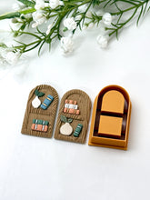 Load image into Gallery viewer, Bookshelf Arch Double Polymer Clay Cutter PCC1819