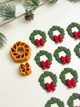 Load image into Gallery viewer, Wreath Set Polymer Clay Cutter PCC1907