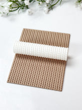 Load image into Gallery viewer, Knit Texture Roller