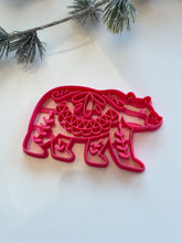 Load image into Gallery viewer, Bear Folk Art Trinket Dish/Coaster Clay Cutter PCC1867
