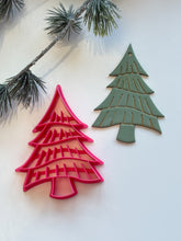 Load image into Gallery viewer, Wavy Christmas Tree Trinket Dish/Coaster Clay Cutter PCC1906