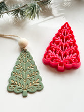 Load image into Gallery viewer, Christmas Tree Folk Art Ornament Polymer Clay Cutter PCC1915
