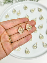 Load image into Gallery viewer, Dried Flower Glass Pendant Charm with One Hole