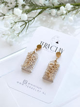 Load image into Gallery viewer, The White Vine Arches