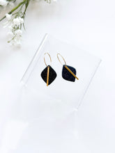 Load image into Gallery viewer, The Gianna in Speckled Black (also in silver)