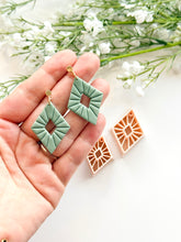 Load image into Gallery viewer, Rhombus Detailed Donut Polymer Clay Cutter with Drill Guides
