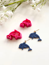 Load image into Gallery viewer, Dolphin Detailed Polymer Clay Cutter