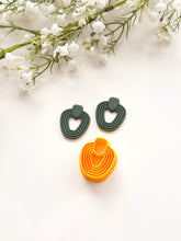 Load image into Gallery viewer, Art Deco Donut Polymer Clay Cutter