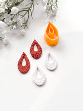 Load image into Gallery viewer, Drop Donut Polymer Clay Cutter
