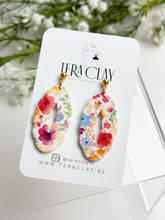Load image into Gallery viewer, The Soft Floral Scallops (also in silver)