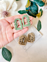Load image into Gallery viewer, Leafy Arch Donut Polymer Clay Cutters