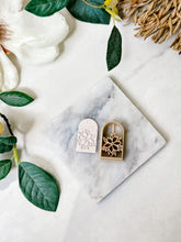 Load image into Gallery viewer, Floral Arch Polymer Clay Cutters