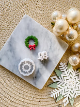Load image into Gallery viewer, Christmas Wreath & Bow Set Polymer Clay Cutters