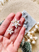 Load image into Gallery viewer, Snowflake Christmas Clay Cutters
