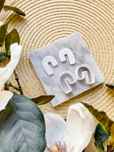 Load image into Gallery viewer, Boho Organic Arch Clay Cutters
