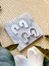 Load image into Gallery viewer, Boho Organic Arch Clay Cutters