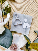 Load image into Gallery viewer, Organic Arch Set The Lola