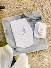 Load image into Gallery viewer, Woman's Floral Face Embossing Stamp