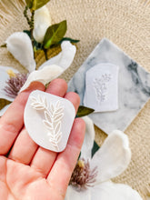 Load image into Gallery viewer, Plant Embossing Stamp