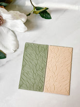 Load image into Gallery viewer, Seaweed Symphony Fineline Texture Mat
