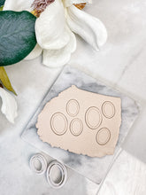 Load image into Gallery viewer, Oval Lined Polymer Clay Cutter