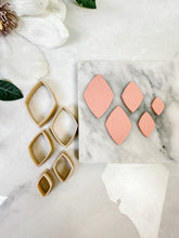 Load image into Gallery viewer, Rhombus Rounded Walls Polymer Clay Cutter
