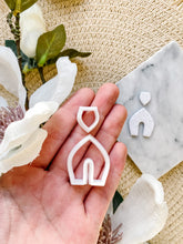 Load image into Gallery viewer, Pointy Arch Polymer Clay Cutters Set