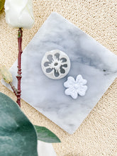Load image into Gallery viewer, Detailed Organic Flower Polymer Clay Cutter