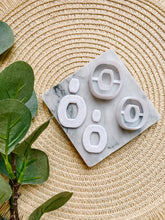 Load image into Gallery viewer, Oval Donut Shape Polymer Clay Cutter Set